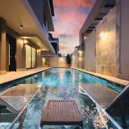 Villa Luxurious W Pool Sauna Patio In *
